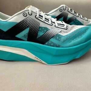 New Balance SC Elite (Super Chomp Elite) V4- NEW in box!